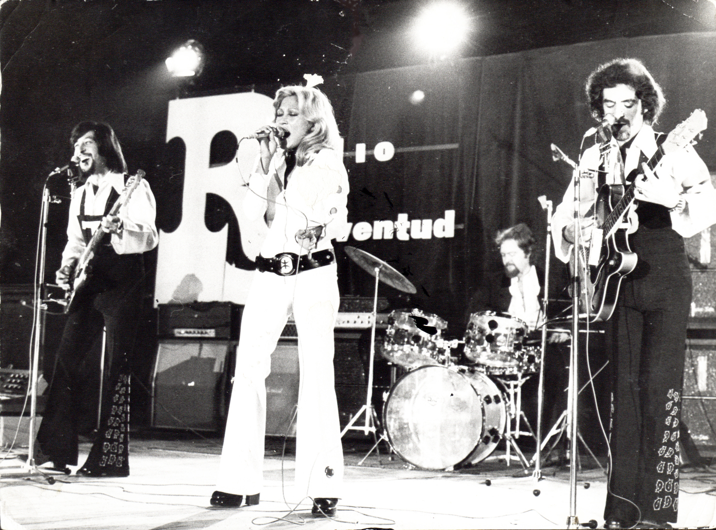 El Blog de Elga Reátegui (entrevistas) Helena Bianco “Estoy en el